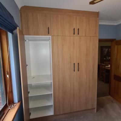 Wood look bedroom cupboard
